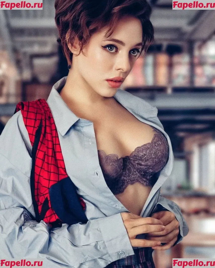 Kirsten Ria Onlyfans Photo Gallery 