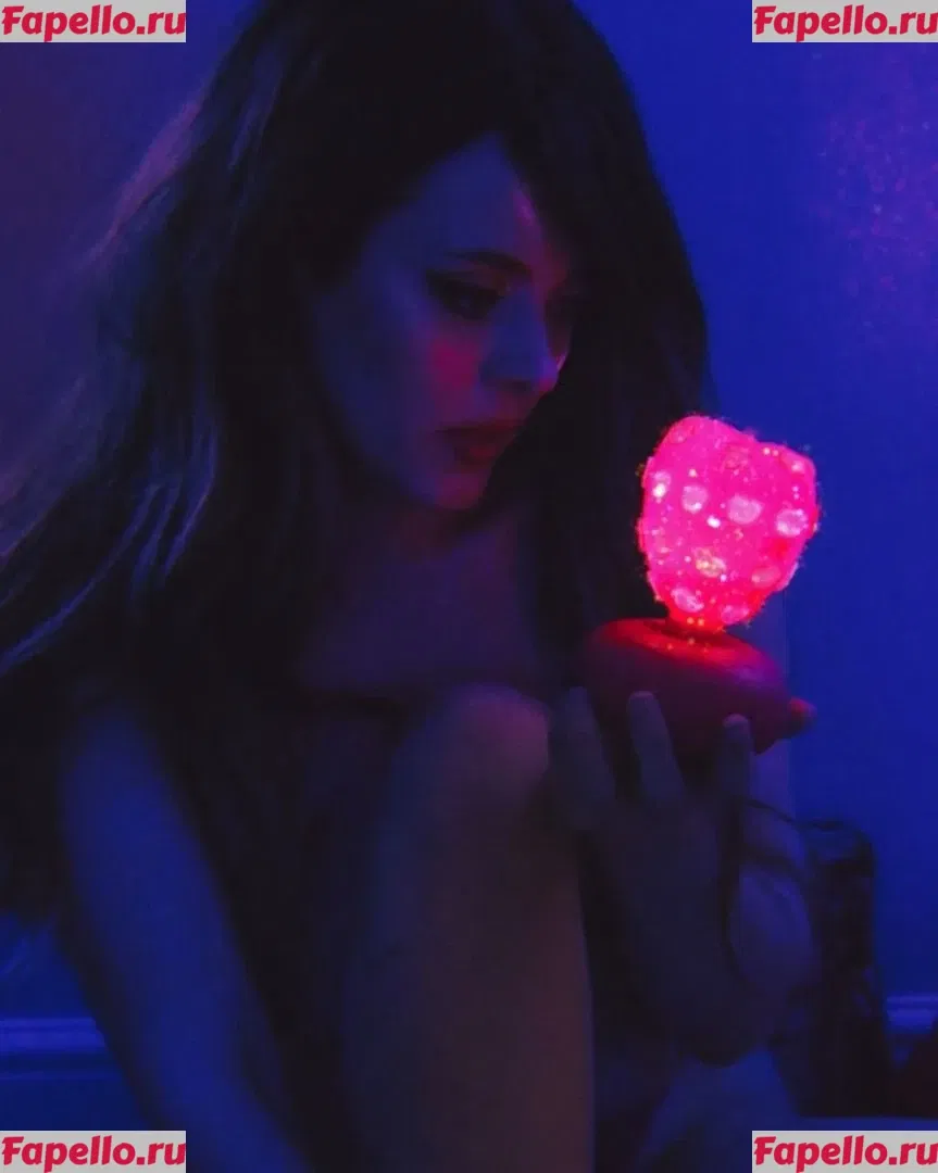 Kirsten Ria Onlyfans Photo Gallery 
