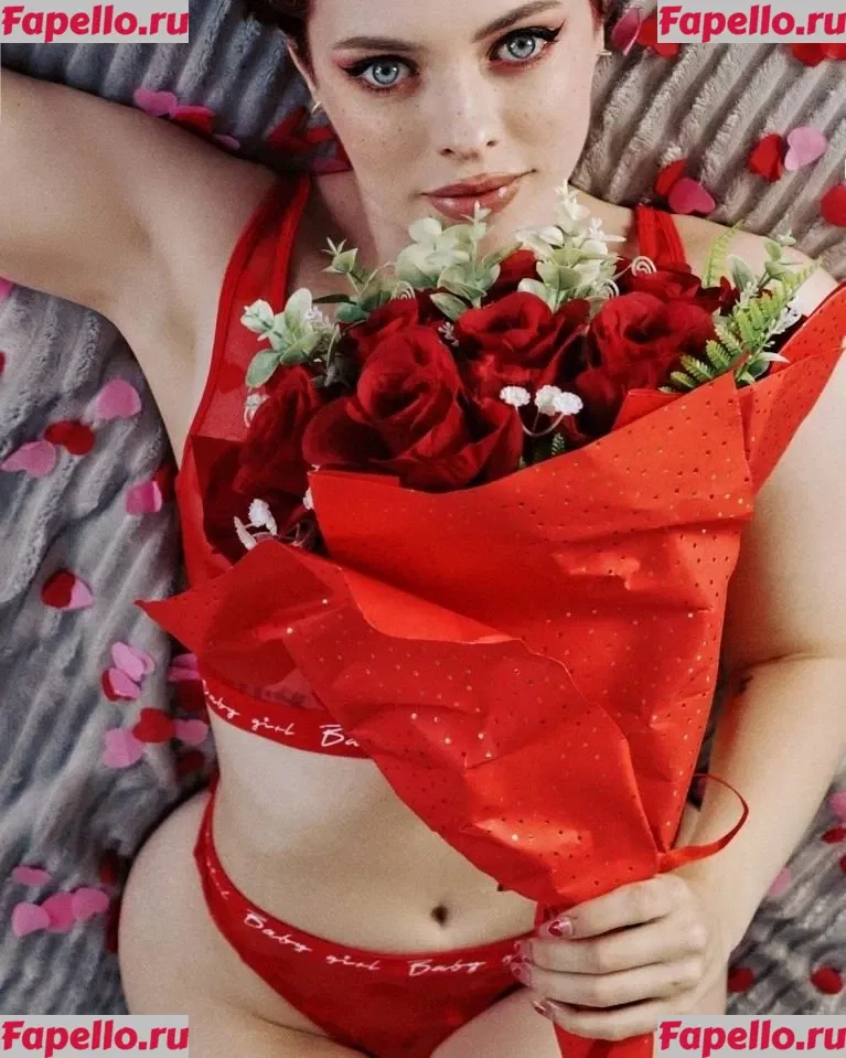 Kirsten Ria Onlyfans Photo Gallery 