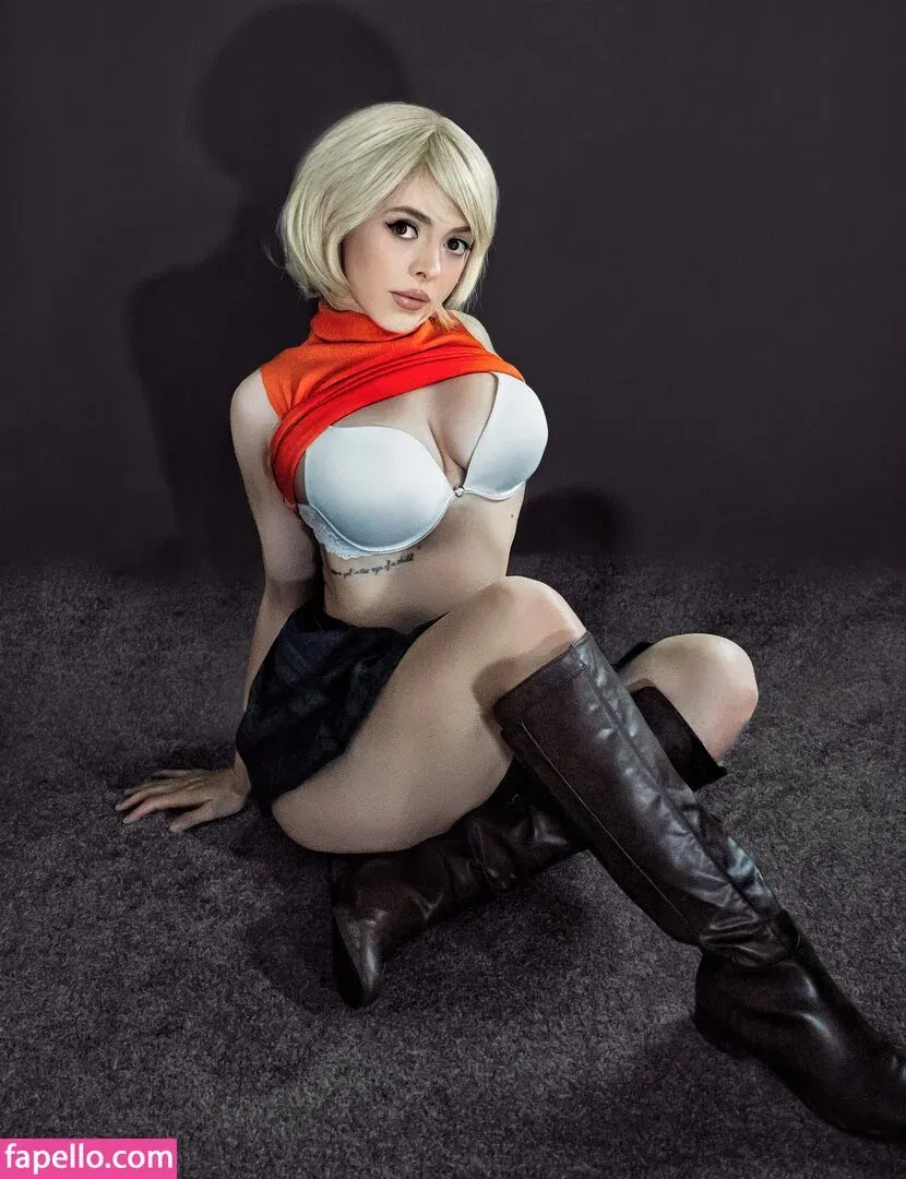 Kirsten Ria Onlyfans Photo Gallery 