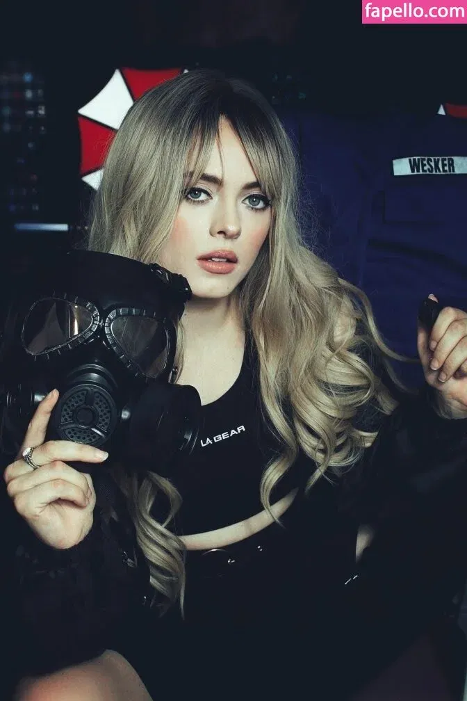 Kirsten Ria Onlyfans Photo Gallery 