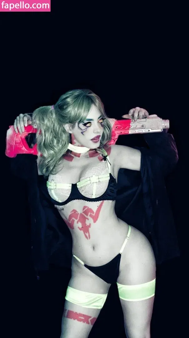 Kirsten Ria Onlyfans Photo Gallery 