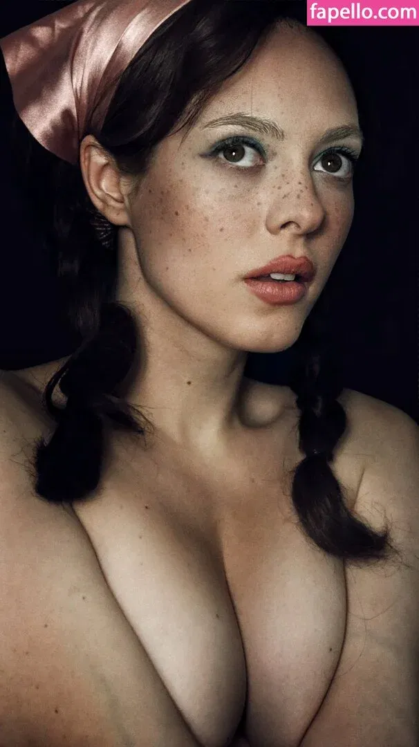 Kirsten Ria Onlyfans Photo Gallery 