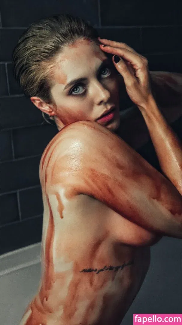 Kirsten Ria Onlyfans Photo Gallery 