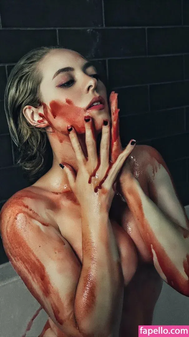 Kirsten Ria Onlyfans Photo Gallery 