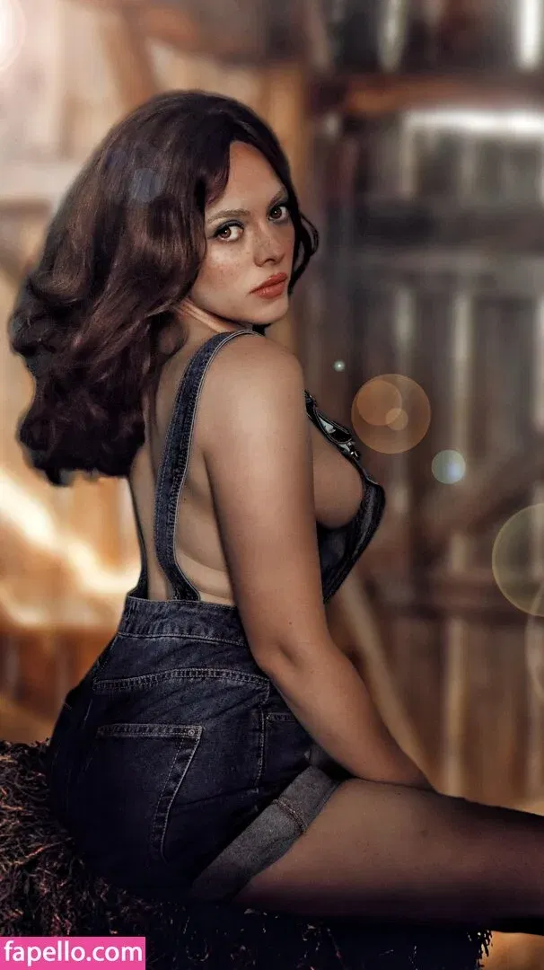 Kirsten Ria Onlyfans Photo Gallery 