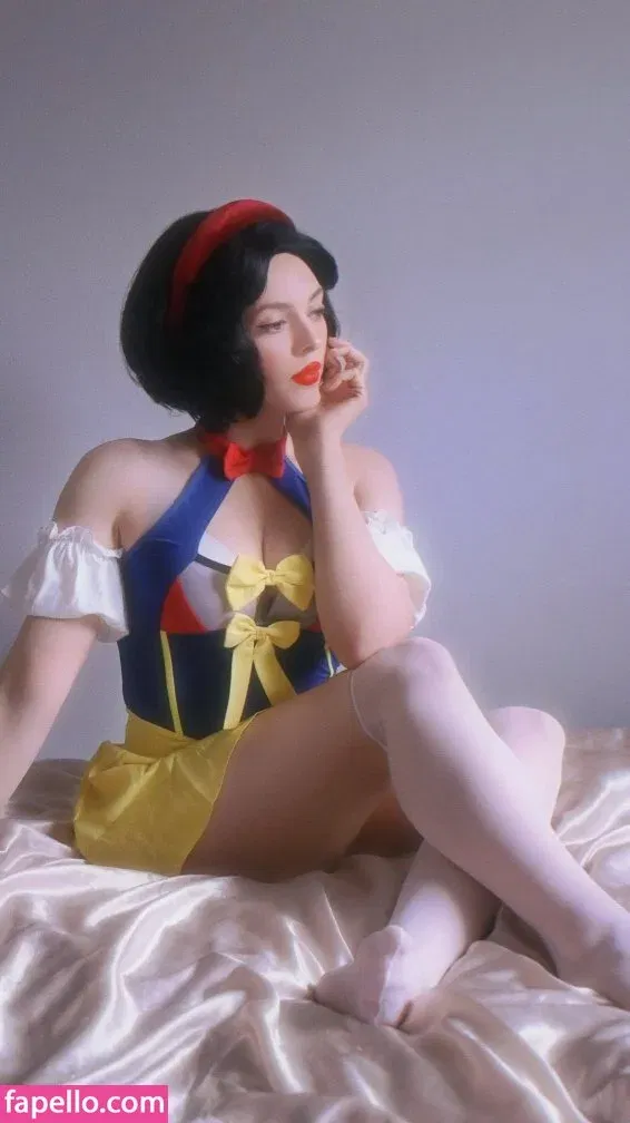 Kirsten Ria Onlyfans Photo Gallery 