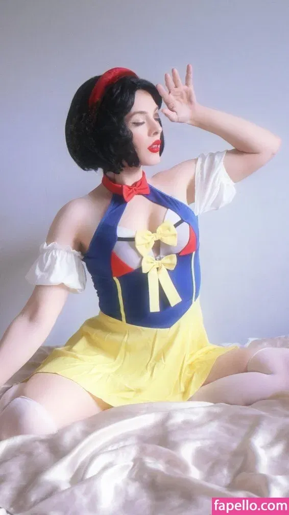 Kirsten Ria Onlyfans Photo Gallery 