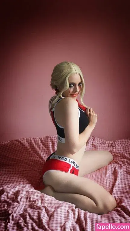 Kirsten Ria Onlyfans Photo Gallery 