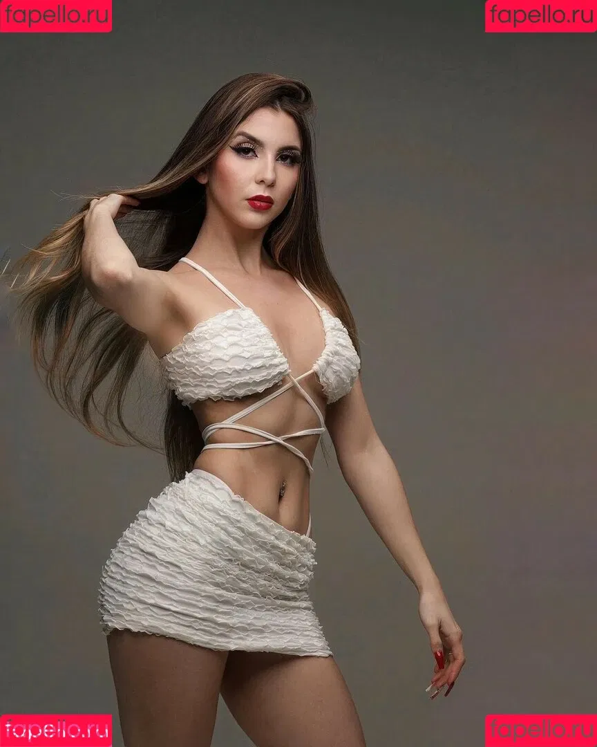 Dienifer Lima Onlyfans Photo Gallery 
