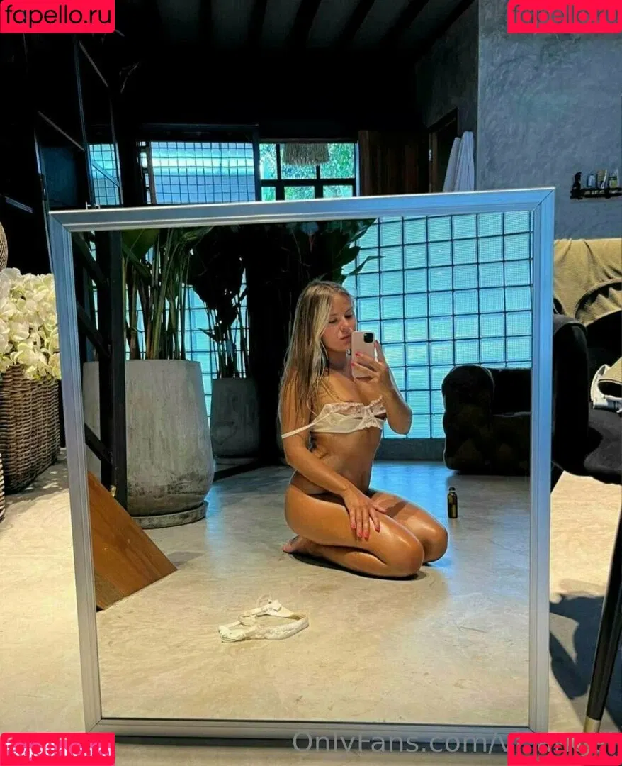 vi_angel Onlyfans Photo Gallery 