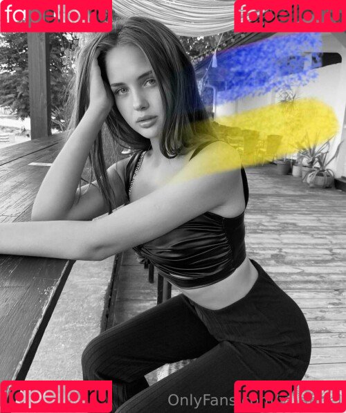 vi_angel Onlyfans Photo Gallery 