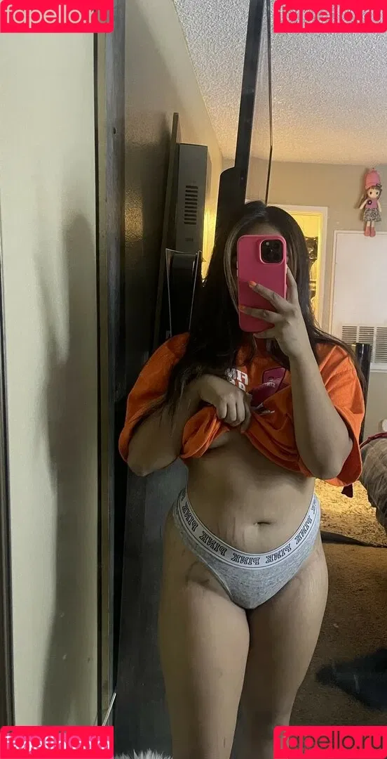 ellyylovess Onlyfans Photo Gallery 