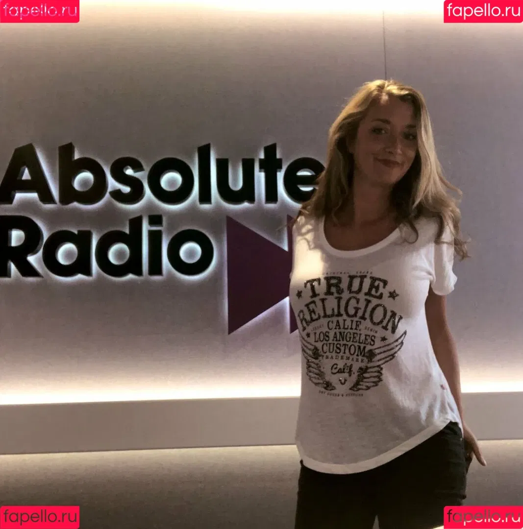 Sarah Champion Onlyfans Photo Gallery 