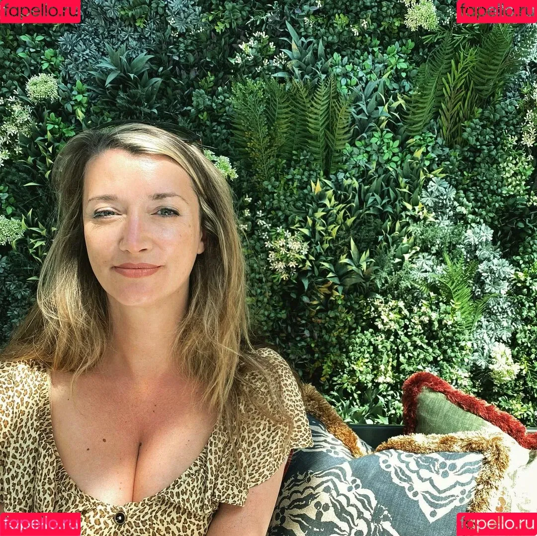 Sarah Champion Onlyfans Photo Gallery 