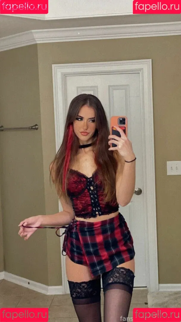 luweazl Onlyfans Photo Gallery 
