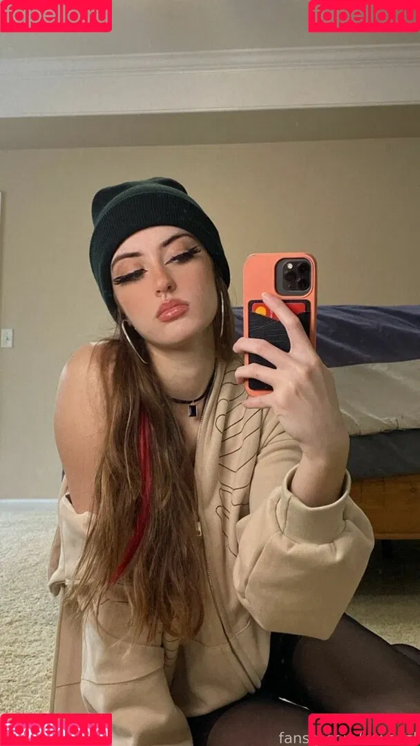 luweazl Onlyfans Photo Gallery 