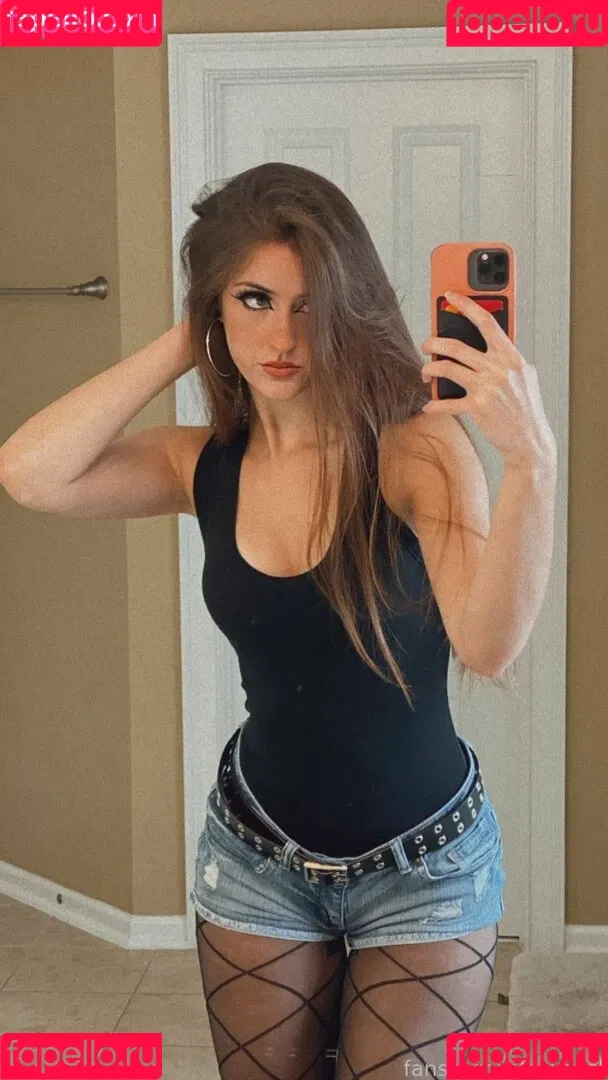 luweazl Onlyfans Photo Gallery 