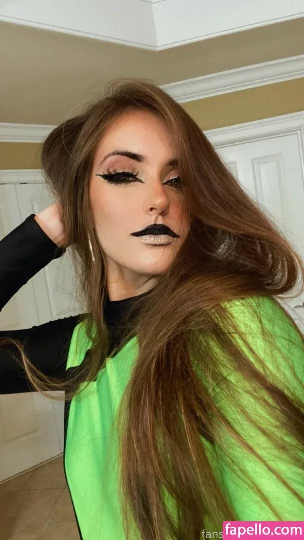 luweazl Onlyfans Photo Gallery 