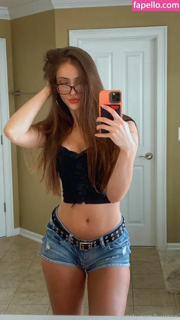 luweazl Onlyfans Photo Gallery 