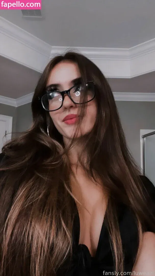 luweazl Onlyfans Photo Gallery 
