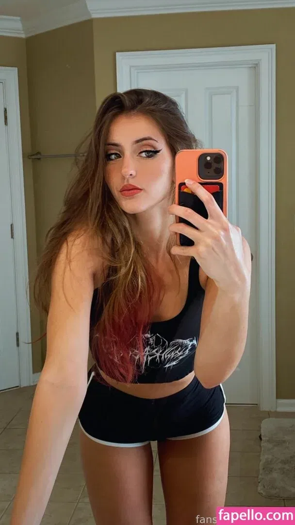 luweazl Onlyfans Photo Gallery 