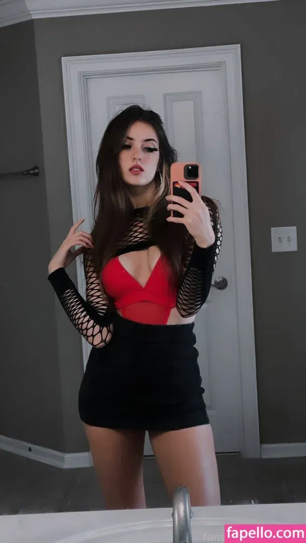 luweazl Onlyfans Photo Gallery 