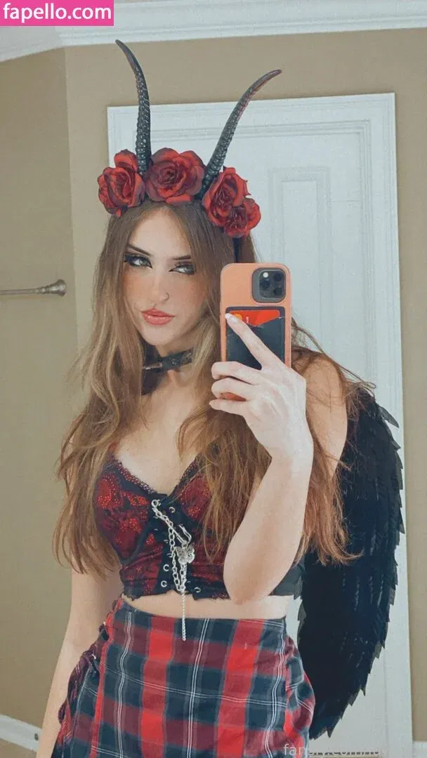 luweazl Onlyfans Photo Gallery 