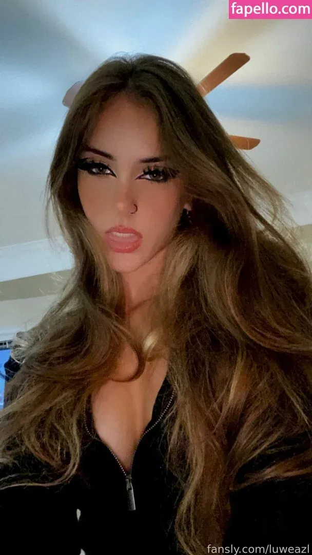 luweazl Onlyfans Photo Gallery 