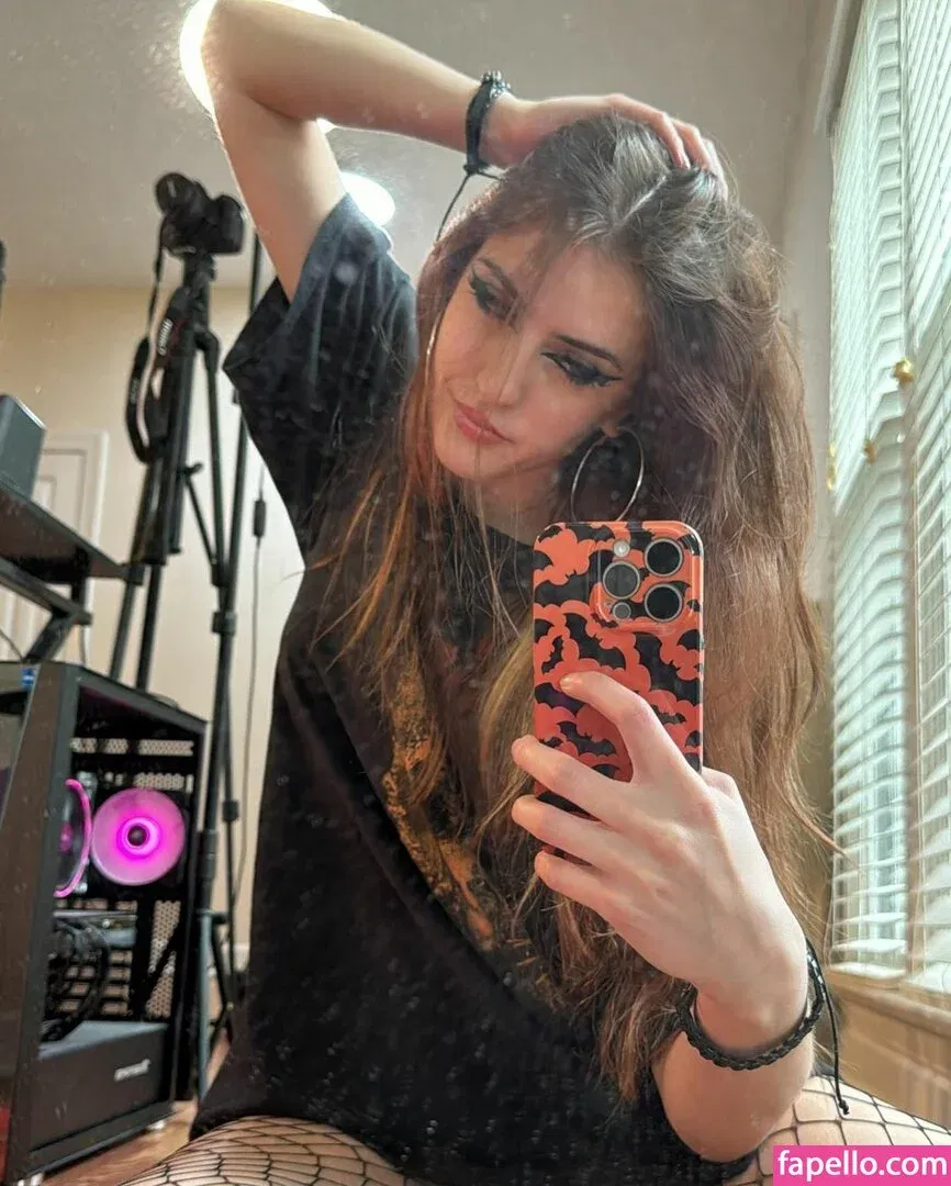 luweazl Onlyfans Photo Gallery 