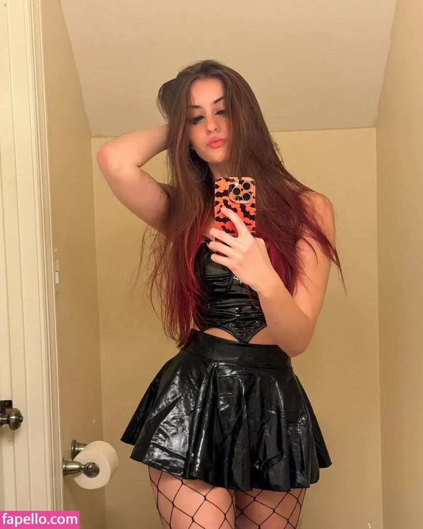 luweazl Onlyfans Photo Gallery 