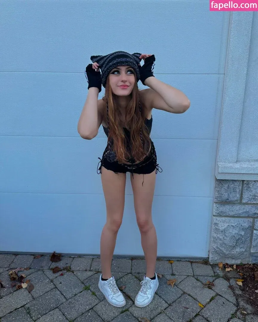 luweazl Onlyfans Photo Gallery 