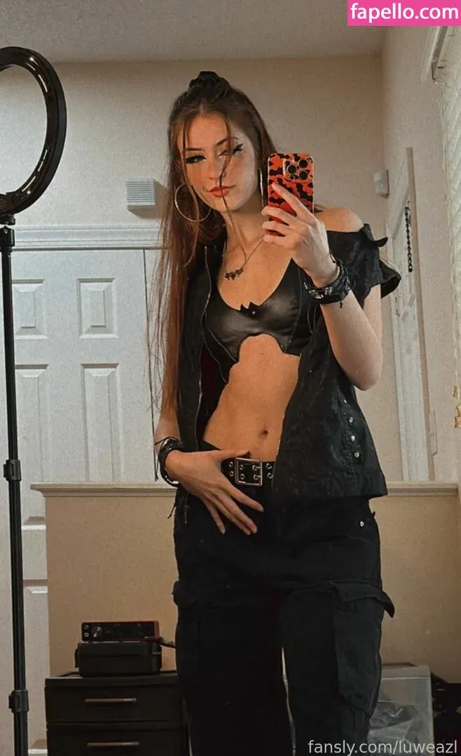 luweazl Onlyfans Photo Gallery 