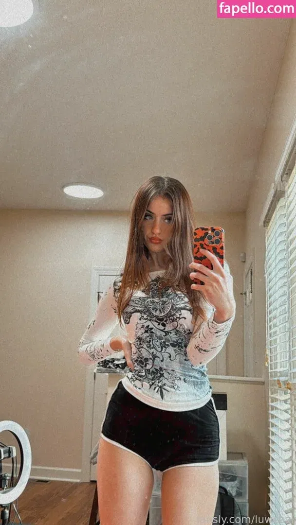 luweazl Onlyfans Photo Gallery 