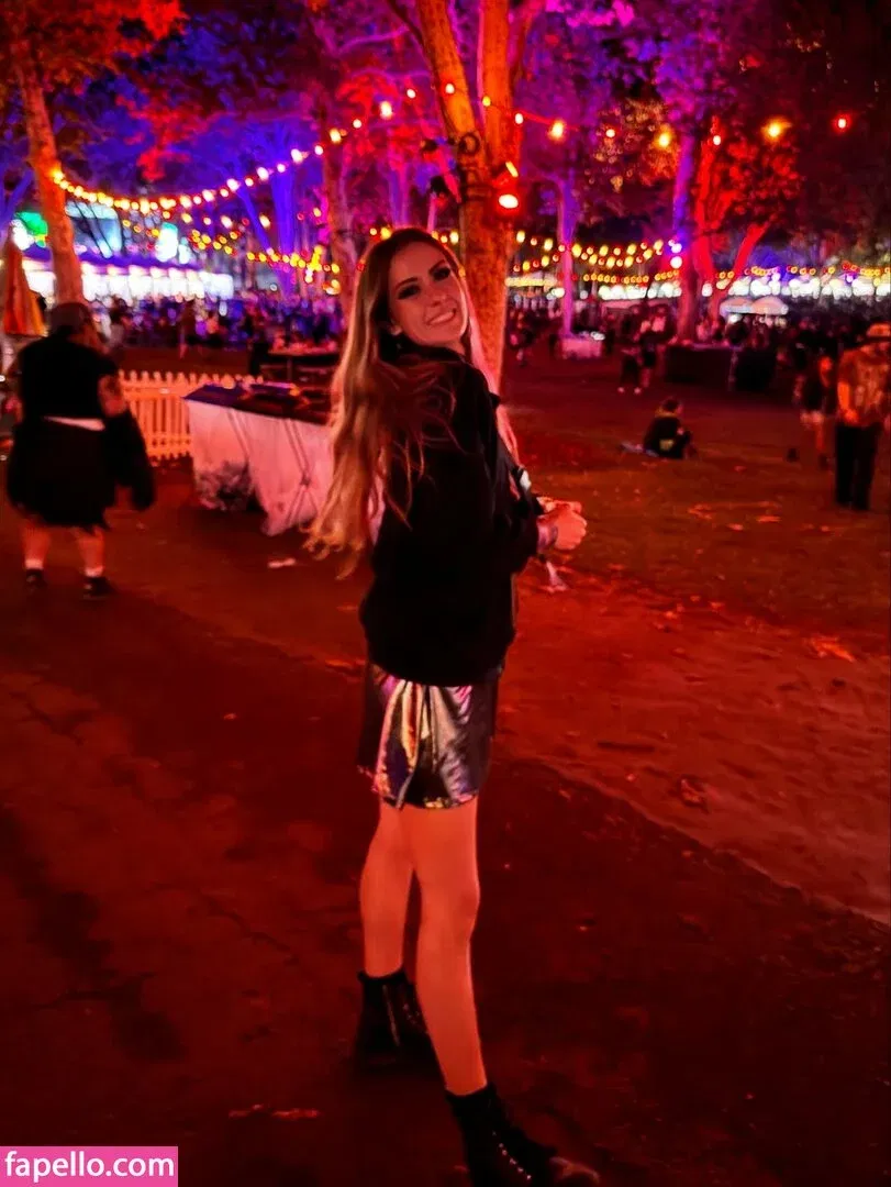 luweazl Onlyfans Photo Gallery 