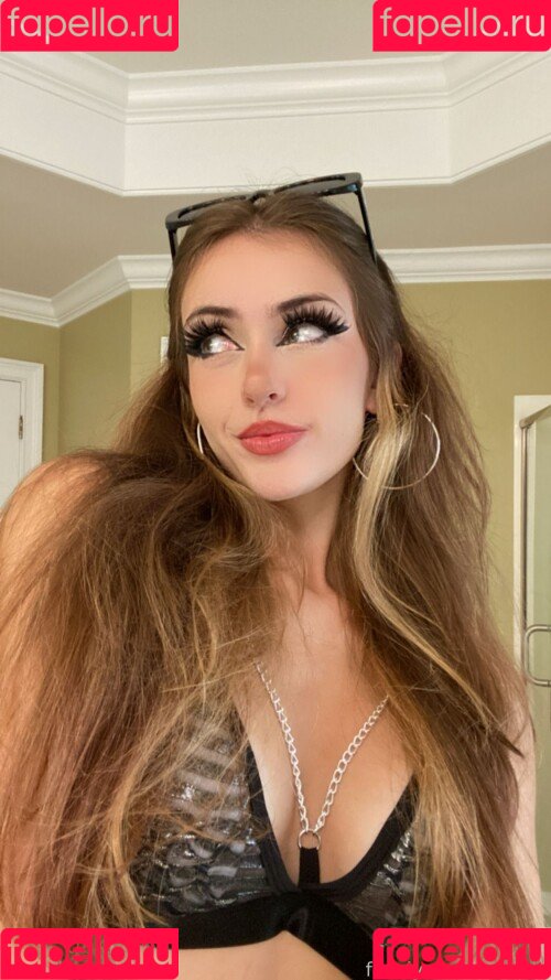 luweazl Onlyfans Photo Gallery 