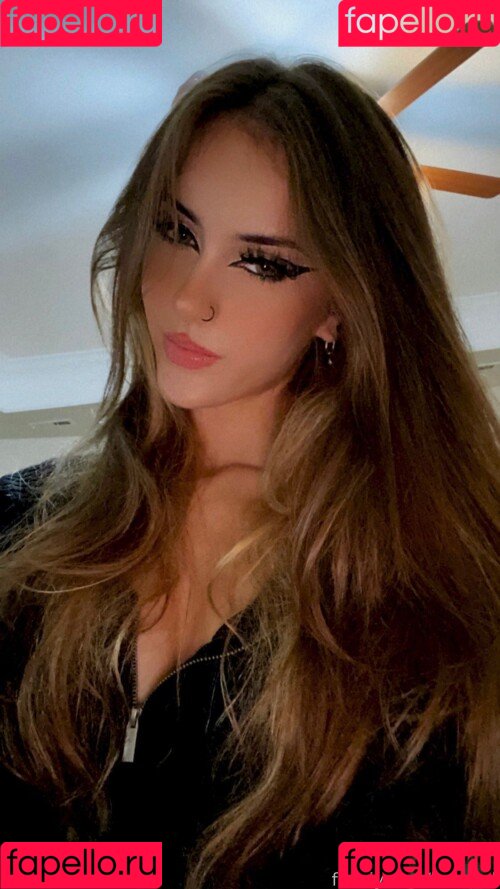 luweazl Onlyfans Photo Gallery 