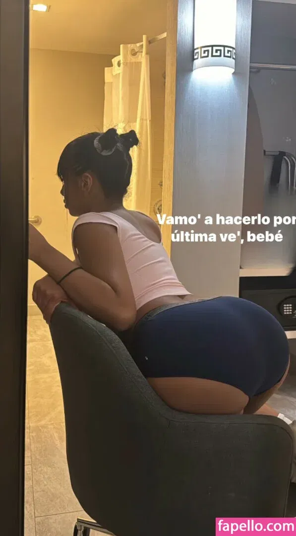 Isyglue Onlyfans Photo Gallery 