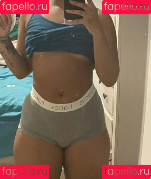 Isyglue Onlyfans Photo Gallery 