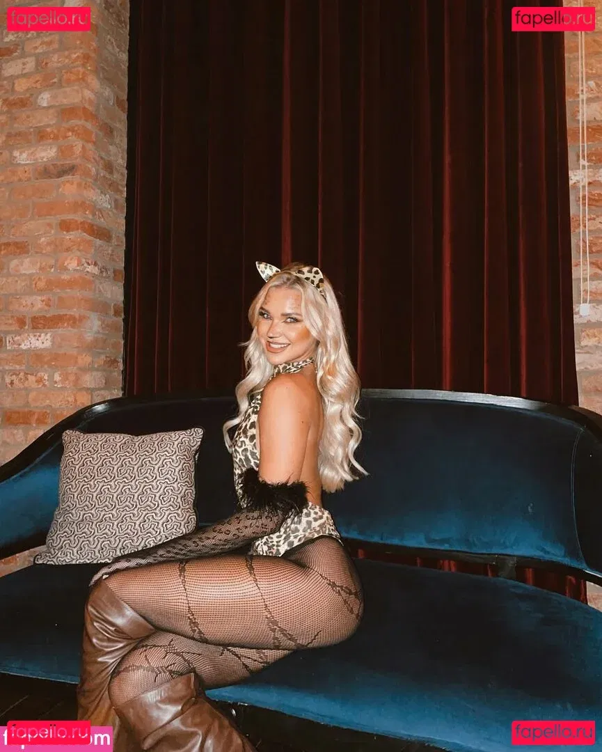 Abbie Quinnen Onlyfans Photo Gallery 