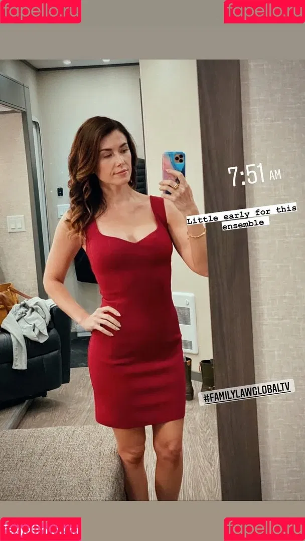 Jewel Staite Onlyfans Photo Gallery 