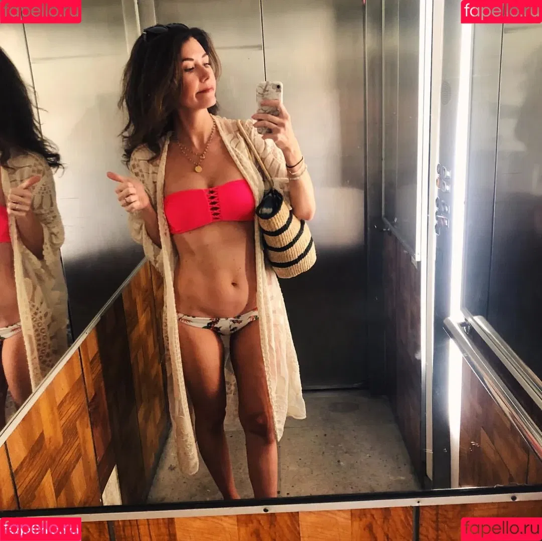 Jewel Staite Onlyfans Photo Gallery 