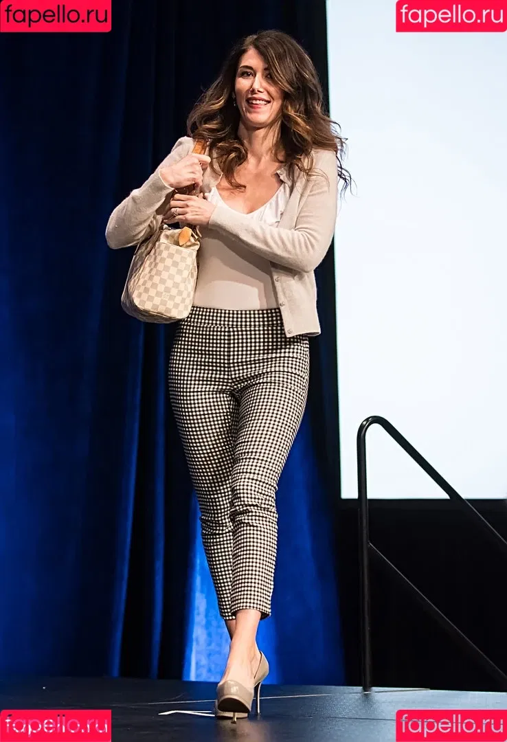 Jewel Staite Onlyfans Photo Gallery 