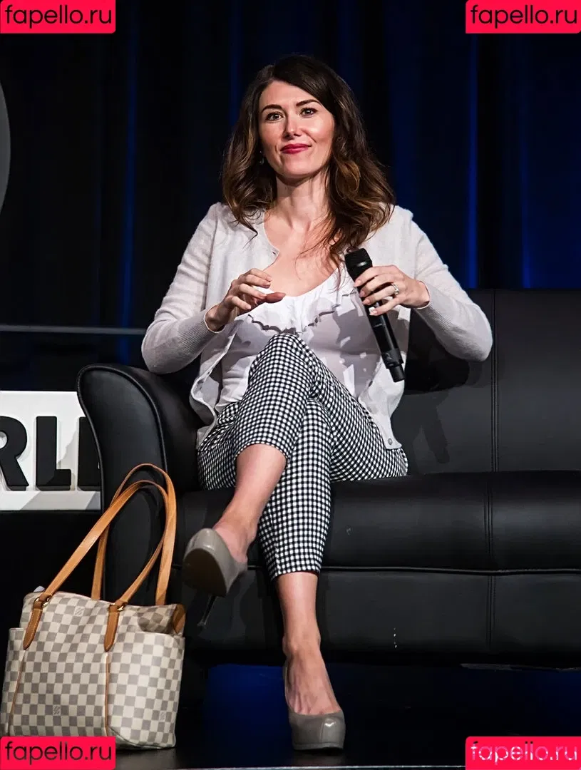 Jewel Staite Onlyfans Photo Gallery 