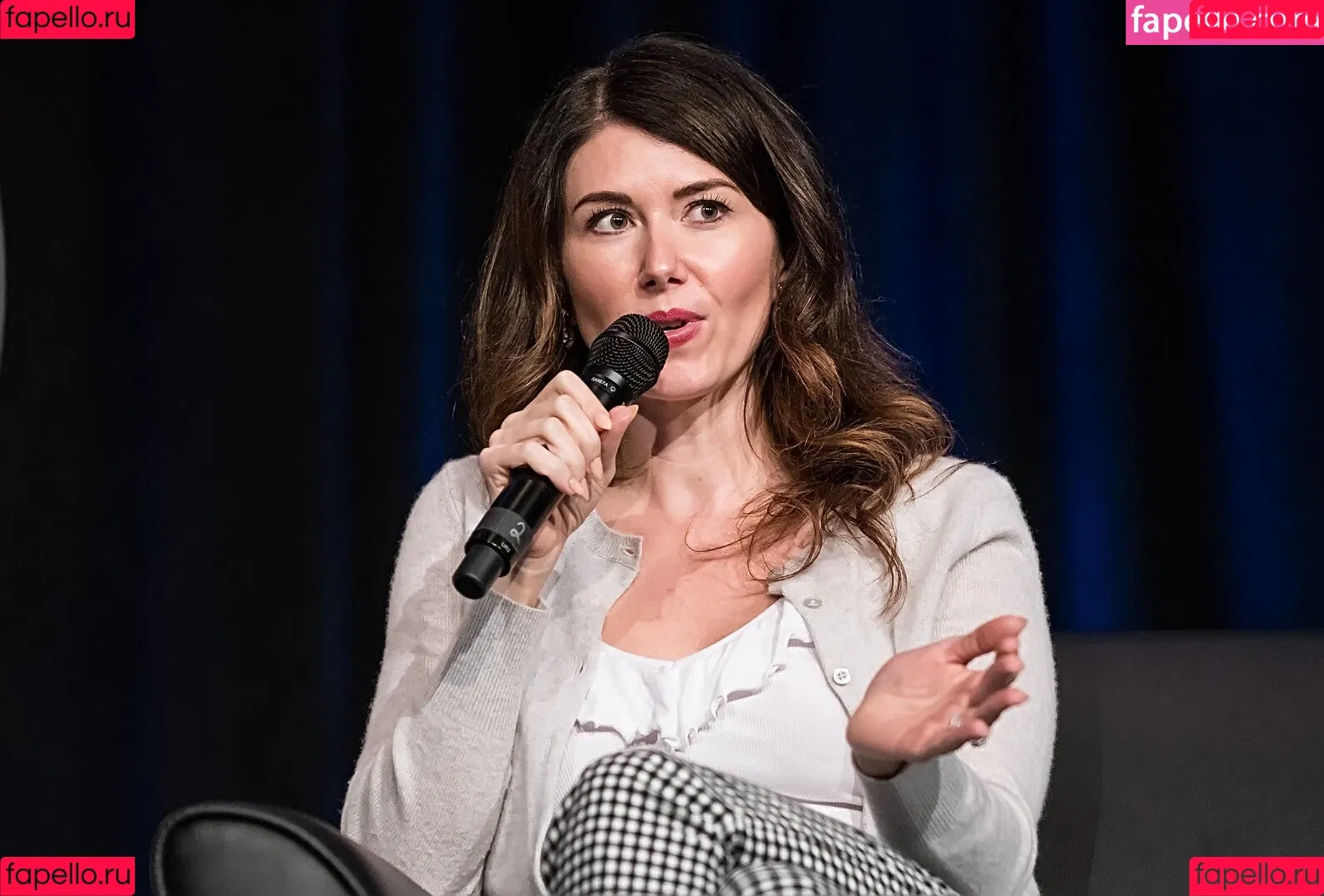 Jewel Staite Onlyfans Photo Gallery 