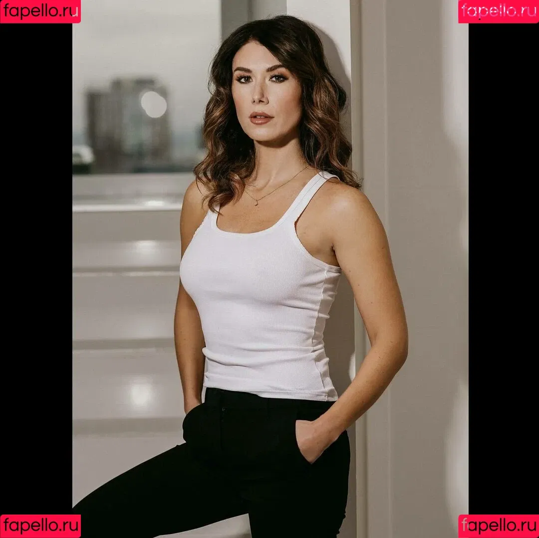 Jewel Staite Onlyfans Photo Gallery 