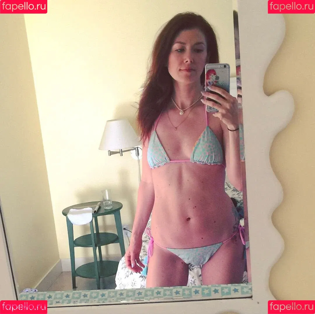 Jewel Staite Onlyfans Photo Gallery 