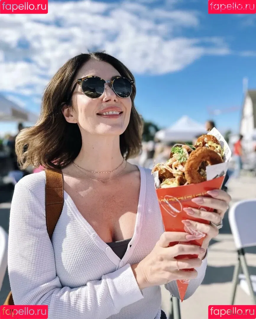 Jewel Staite Onlyfans Photo Gallery 