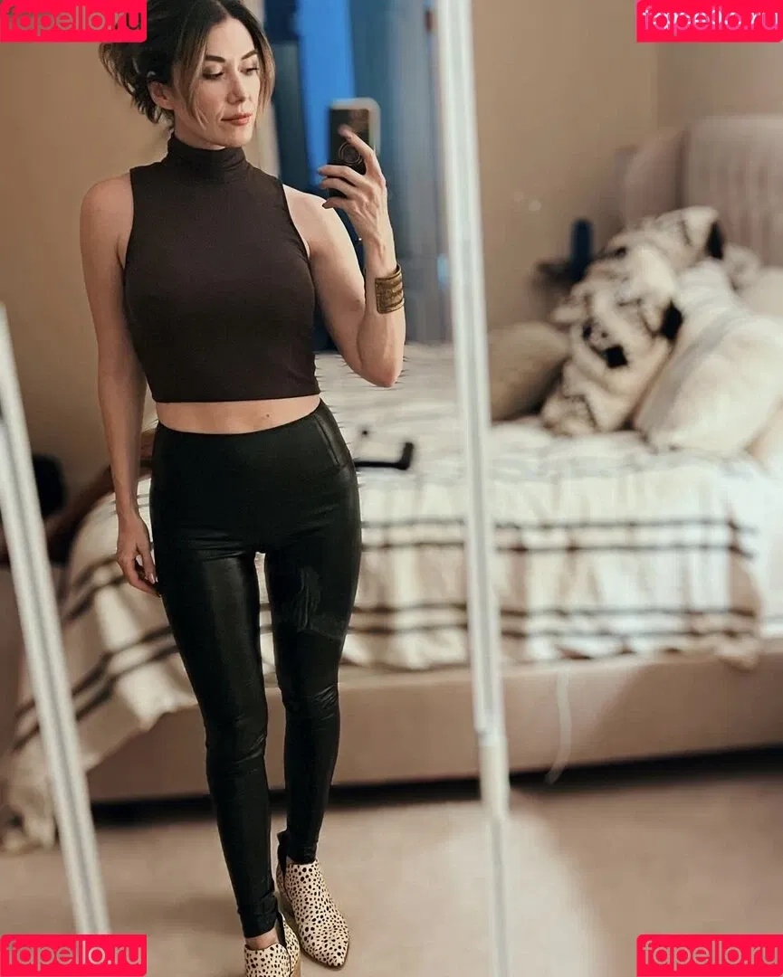 Jewel Staite Onlyfans Photo Gallery 