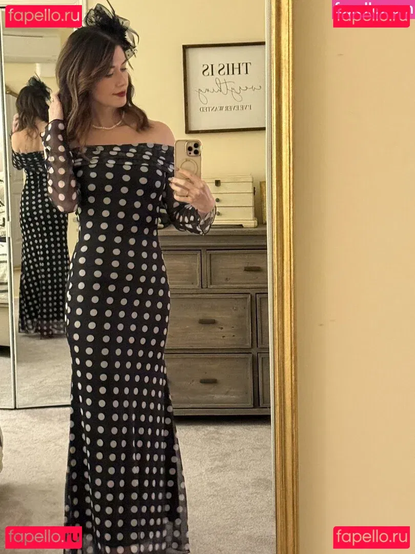 Jewel Staite Onlyfans Photo Gallery 